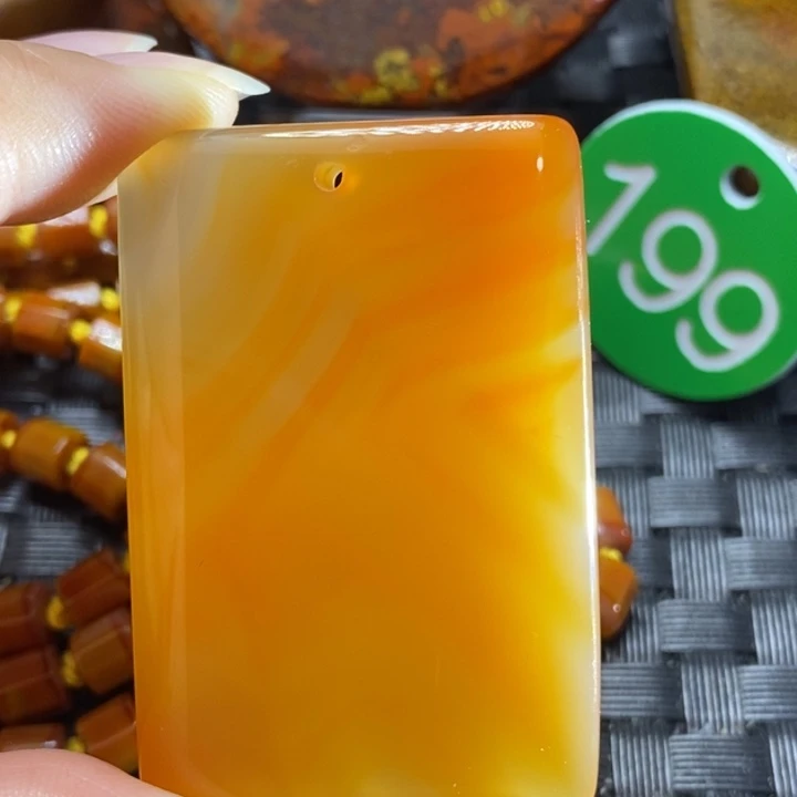 玛瑙/玉髓颈饰未镶嵌龙****o