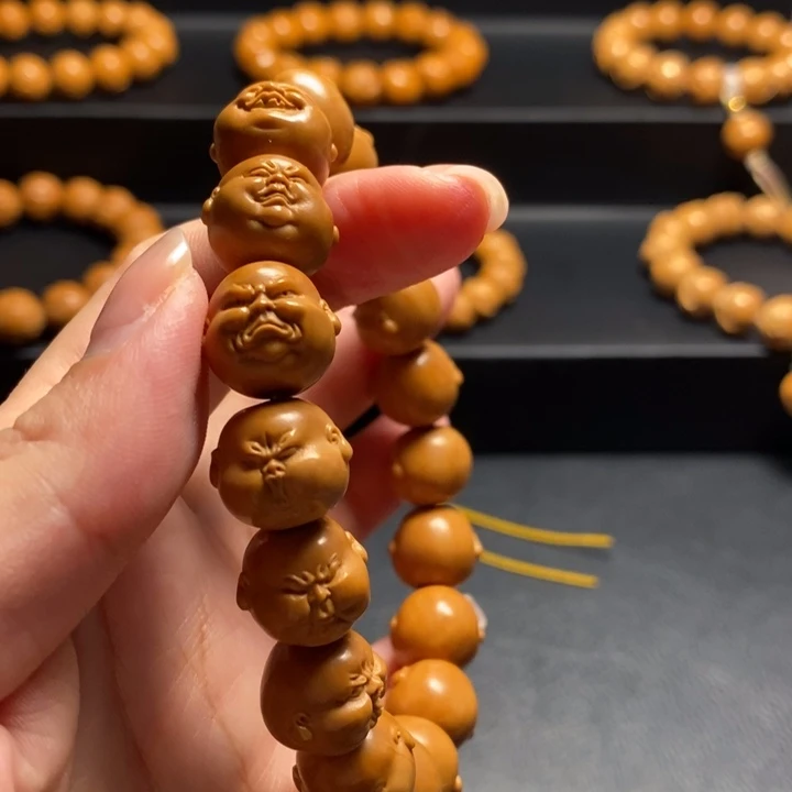 手串猴头核桃熊孩子百态