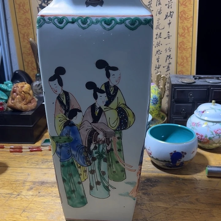 颜***雨陶其他五彩四方瓶一个