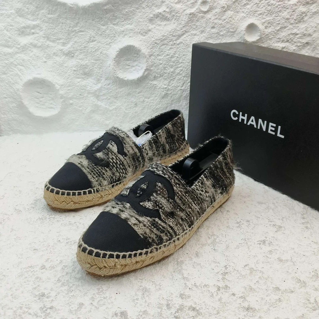 99新 Chanel/香奈儿 99新Chanel/香奈儿/39码/渔夫鞋/A1971（盒子）