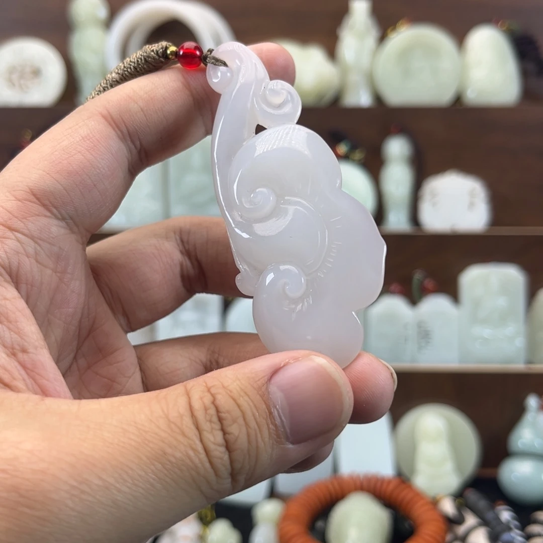 砖***哥和田玉未镶嵌颈饰