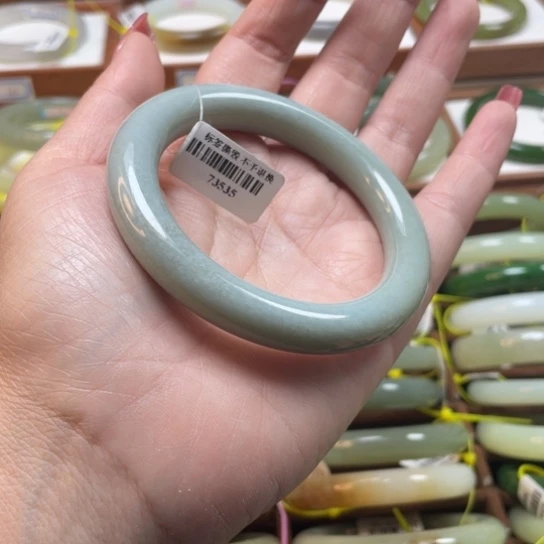 【闪购商品】和田玉手镯未镶嵌58.9