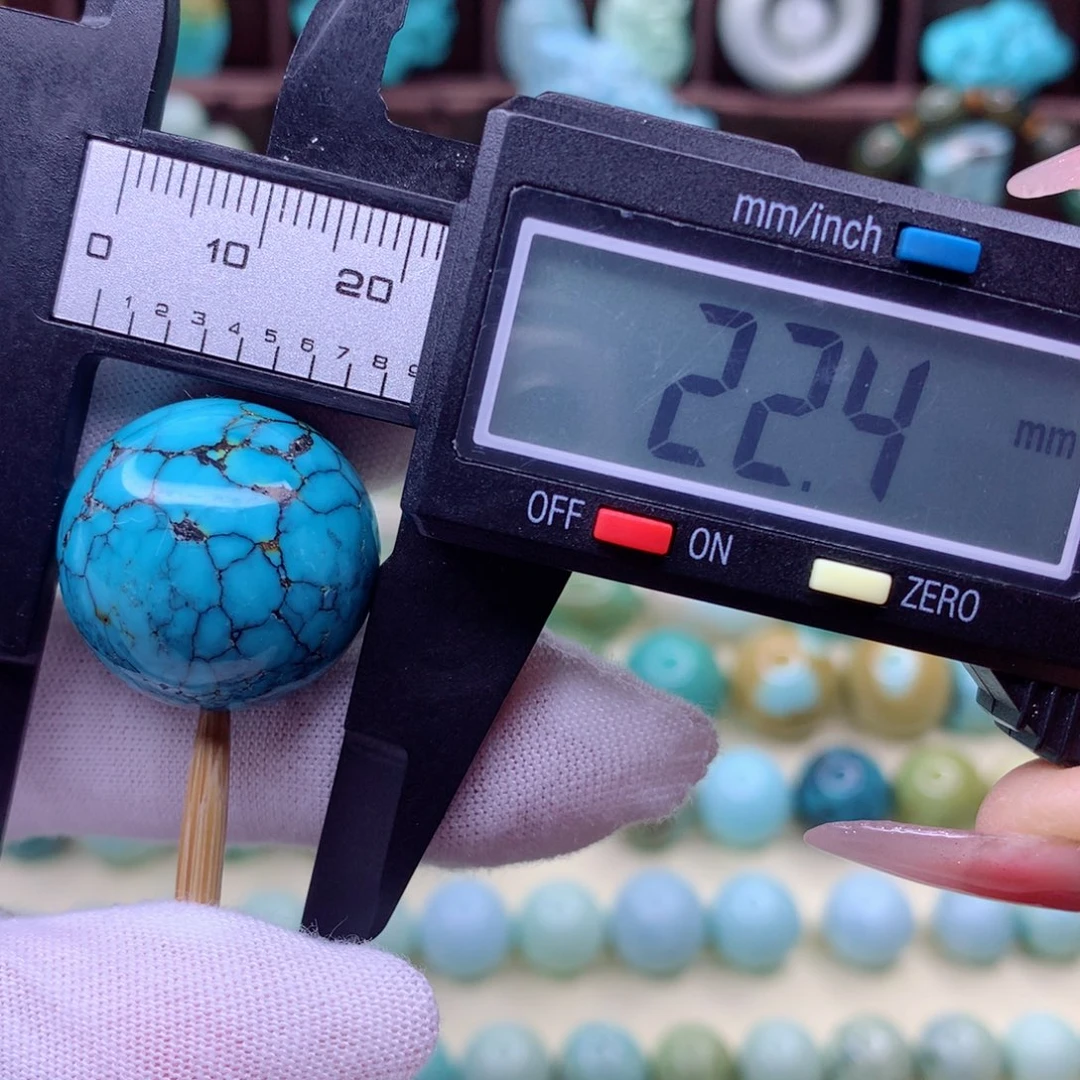 绿松石颈饰未镶嵌