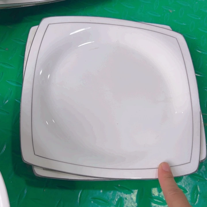 瓷片八寸方盘四个微瑕
