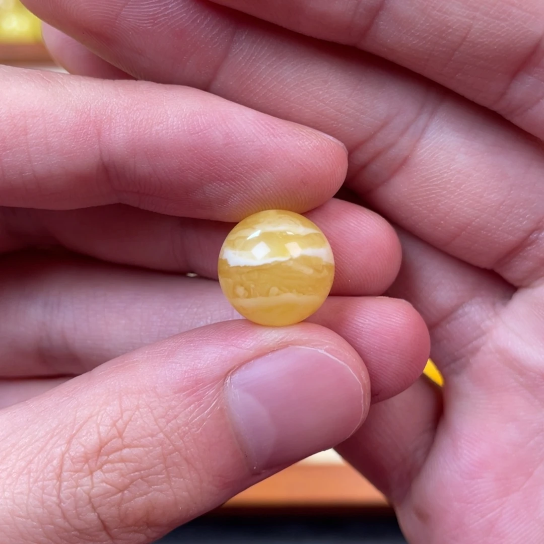 未镶嵌琥珀手链1.33克