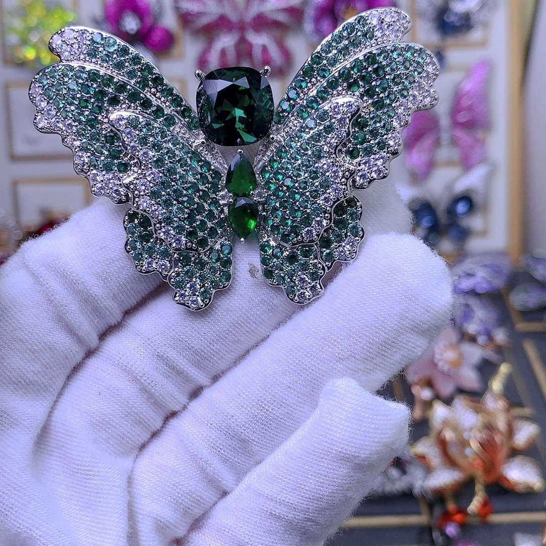 合成立方氧化锆铜胸针胸花