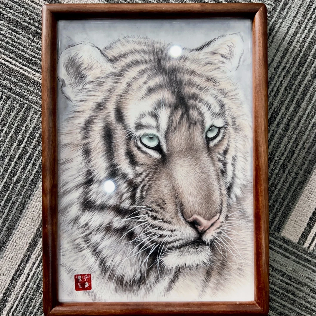 《灵眸虎韵》工笔虎A4带框手绘原稿国画