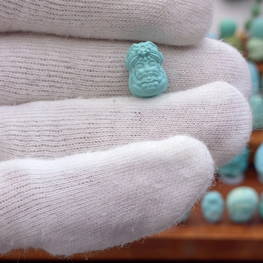 未镶嵌绿松石珠宝奇石