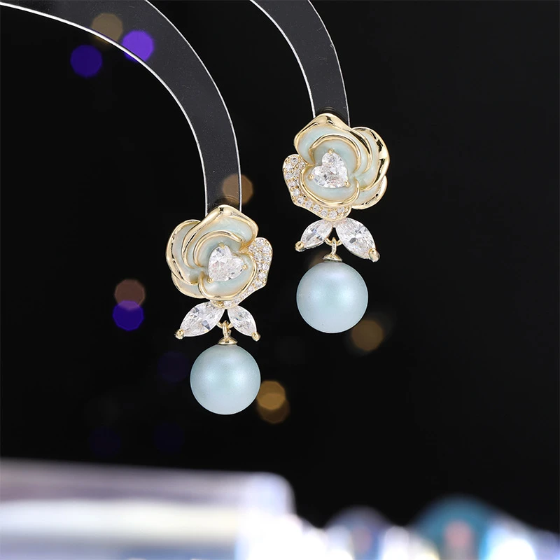 铜合金锆石耳饰 472新年款法式山茶花小香风优雅时尚气质甜美耳钉