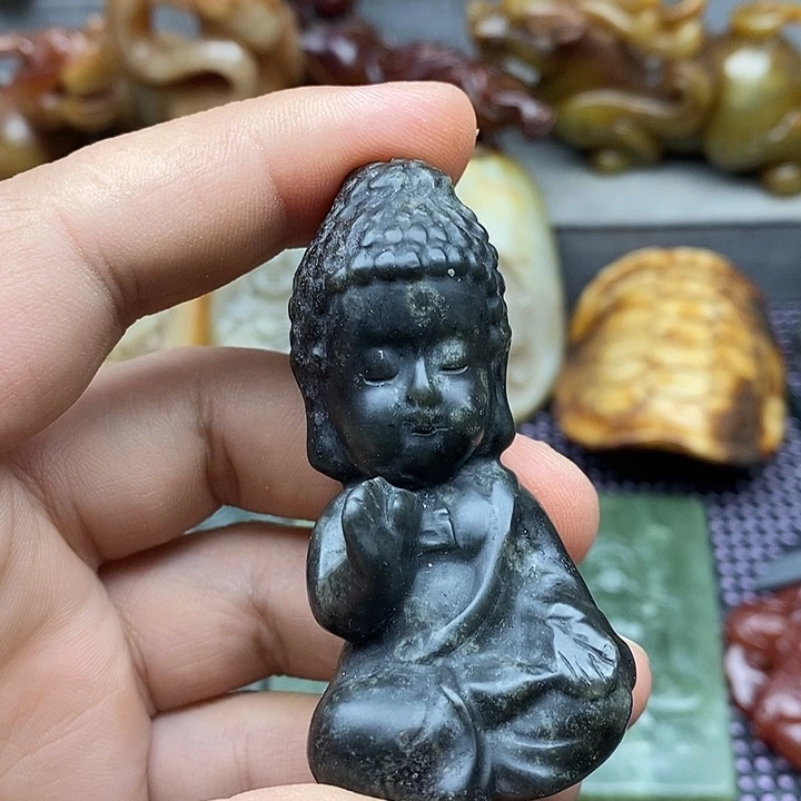 未镶嵌蛇纹石玉颈饰