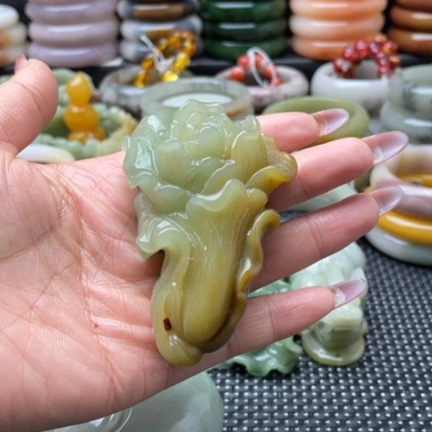 未镶嵌手镯石英岩玉