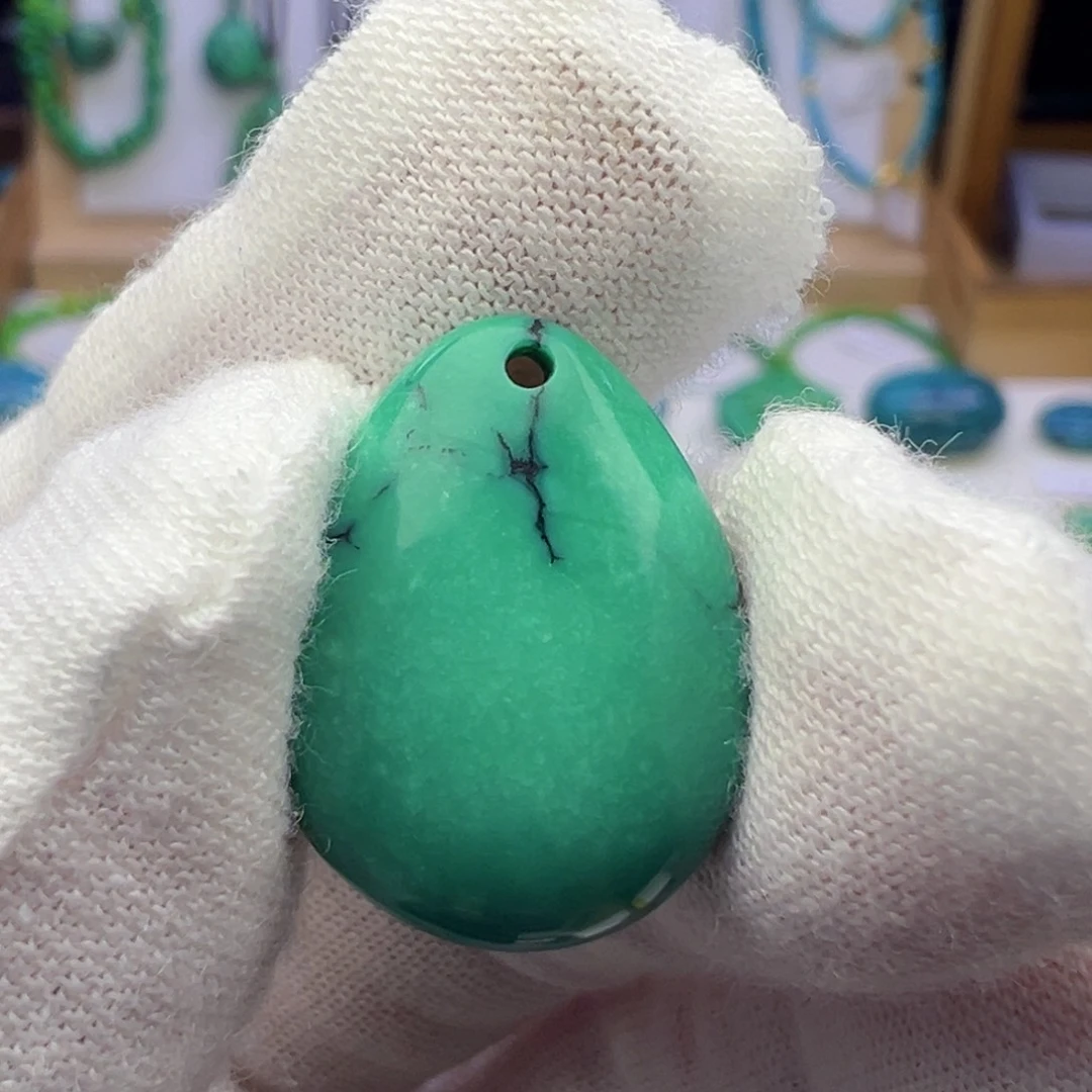 菜籽绿吊坠15.5mmw