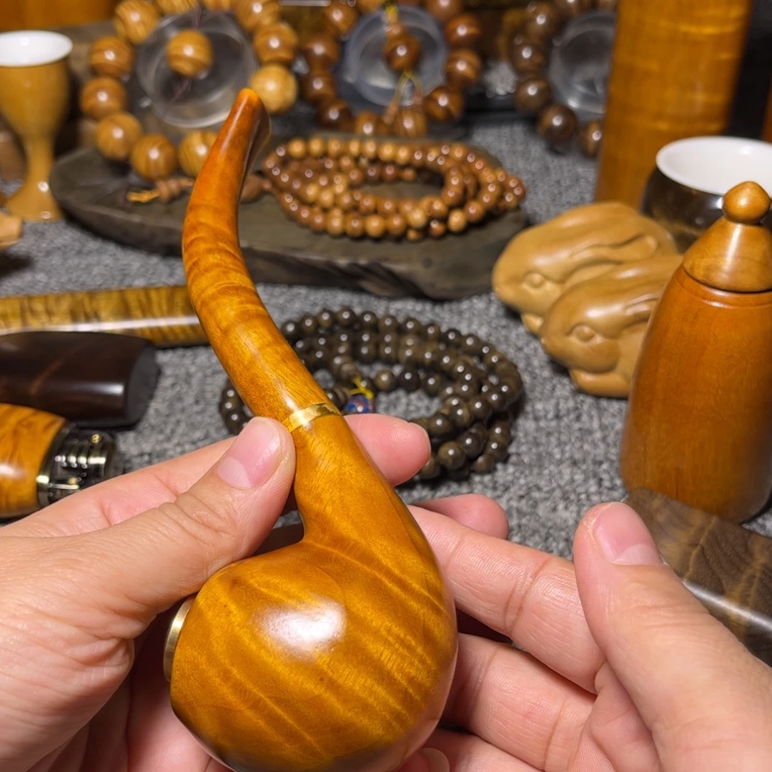 金丝楠花纹烟斗小叶