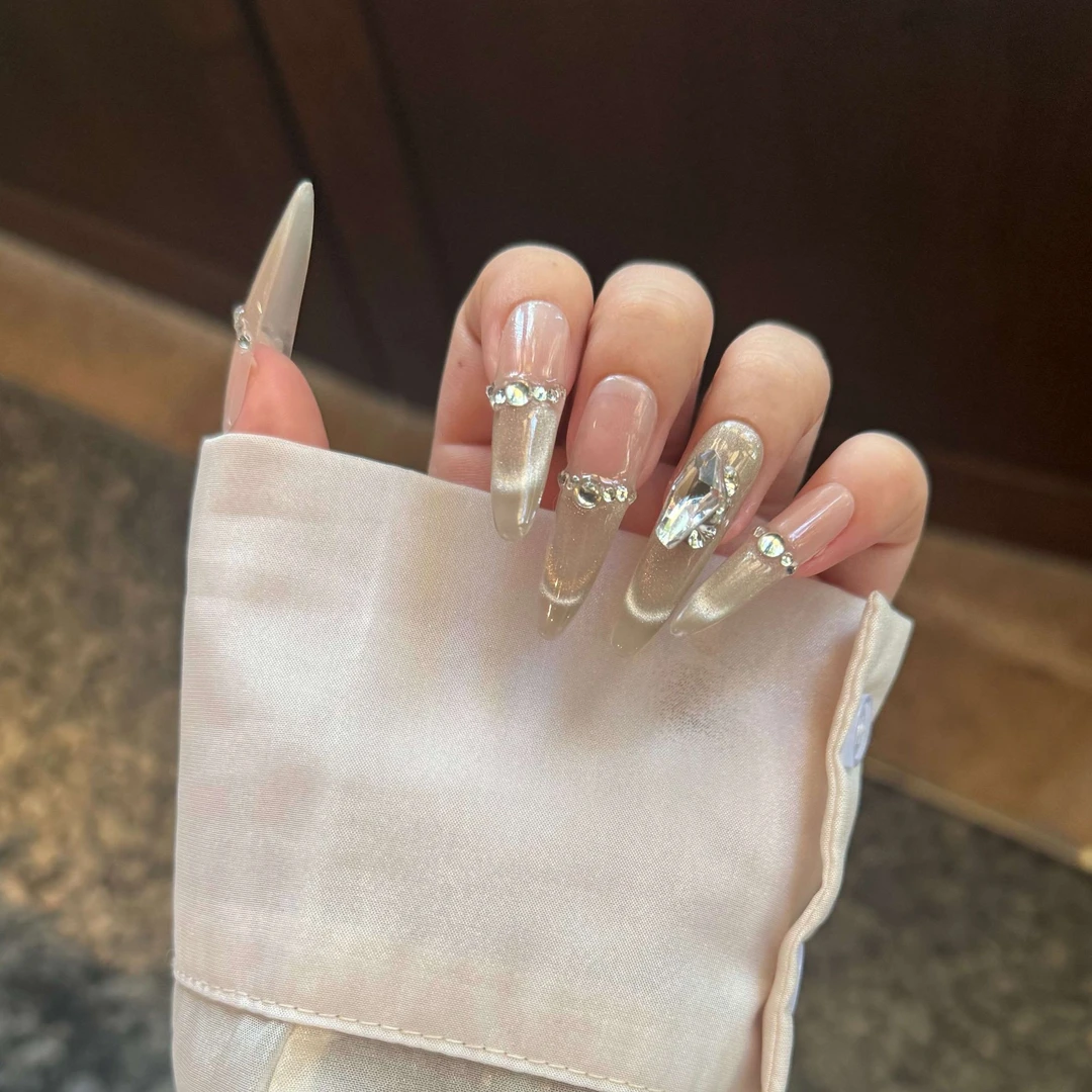 Y002 · 香槟冰透轻奢长款美甲贴片显瘦高级感显白手工穿戴甲