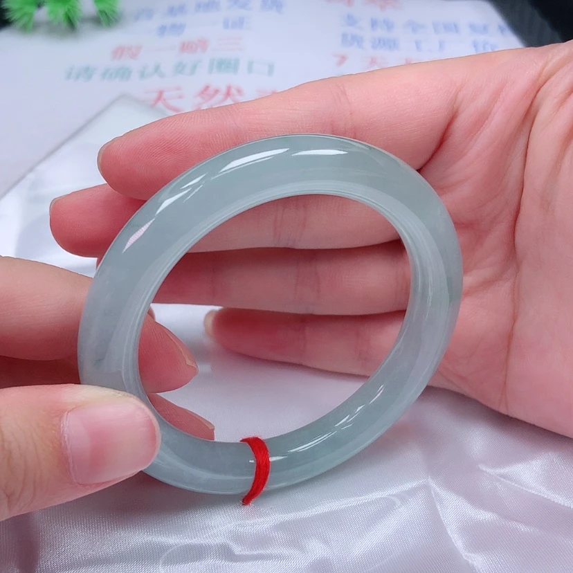 【闪购商品】未镶嵌手镯（圆镯）翡翠52 53
