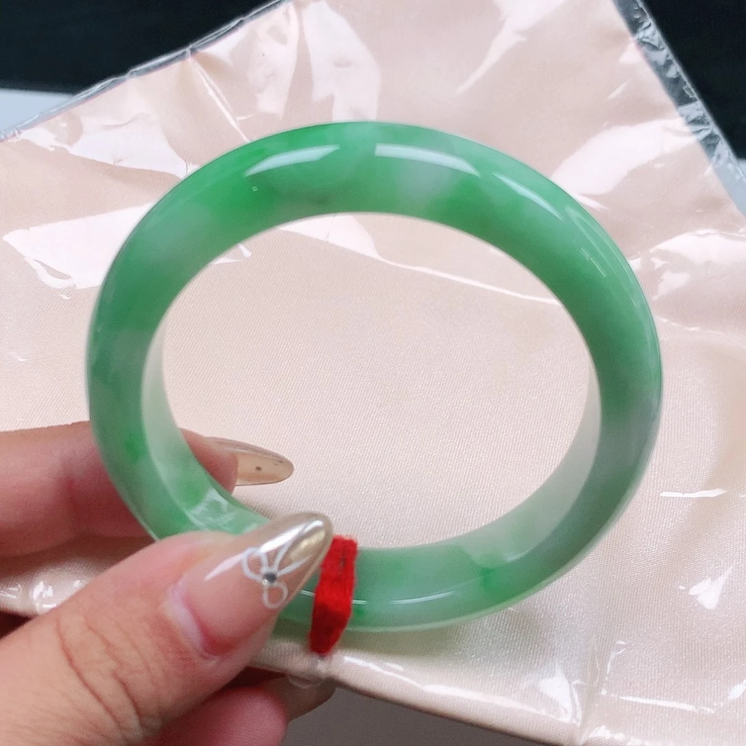 翡翠未镶嵌手镯1883