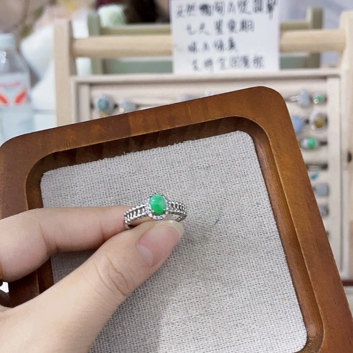 翡翠未镶嵌颈饰天然翡翠Ａ货
