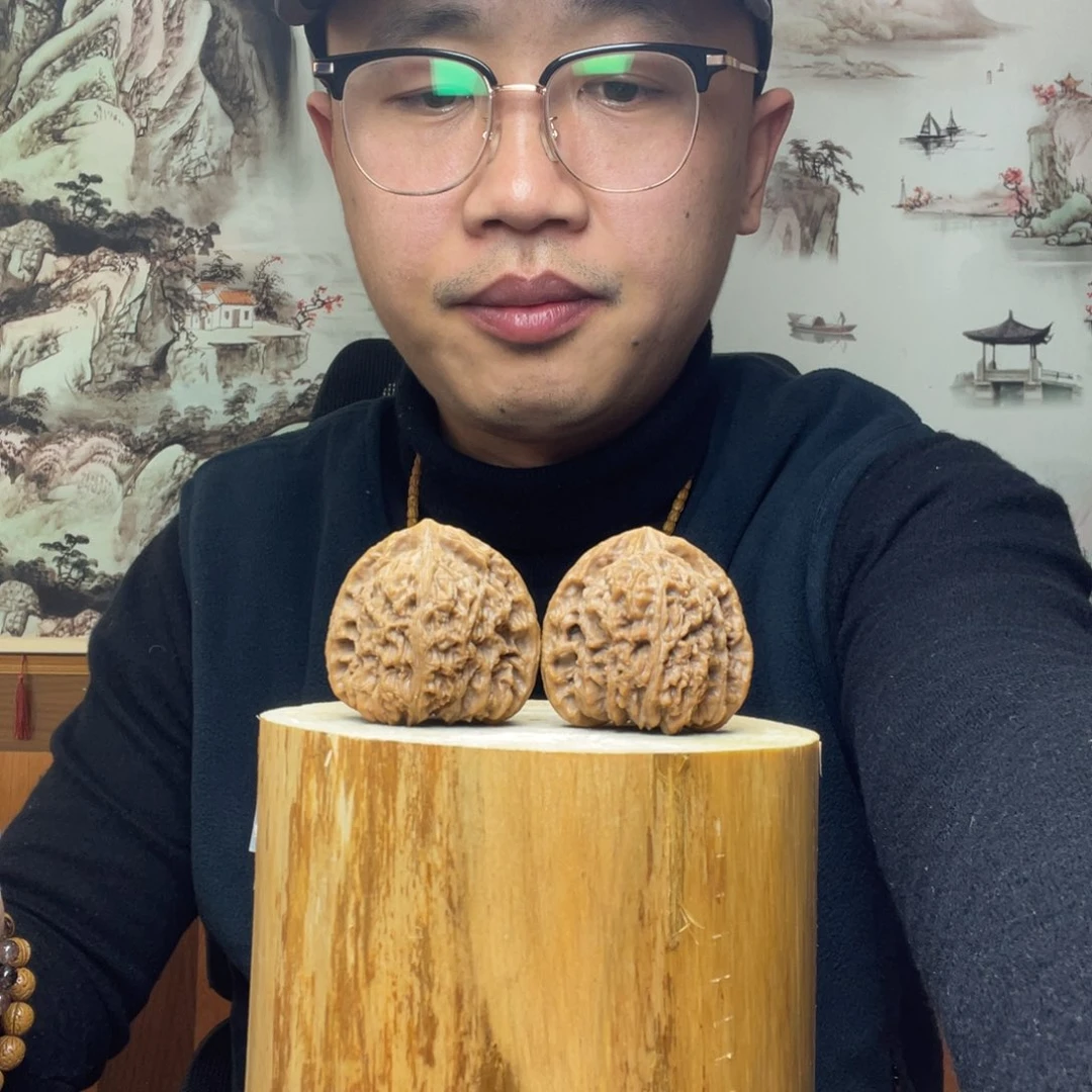 无***敌文玩核桃把件南疆