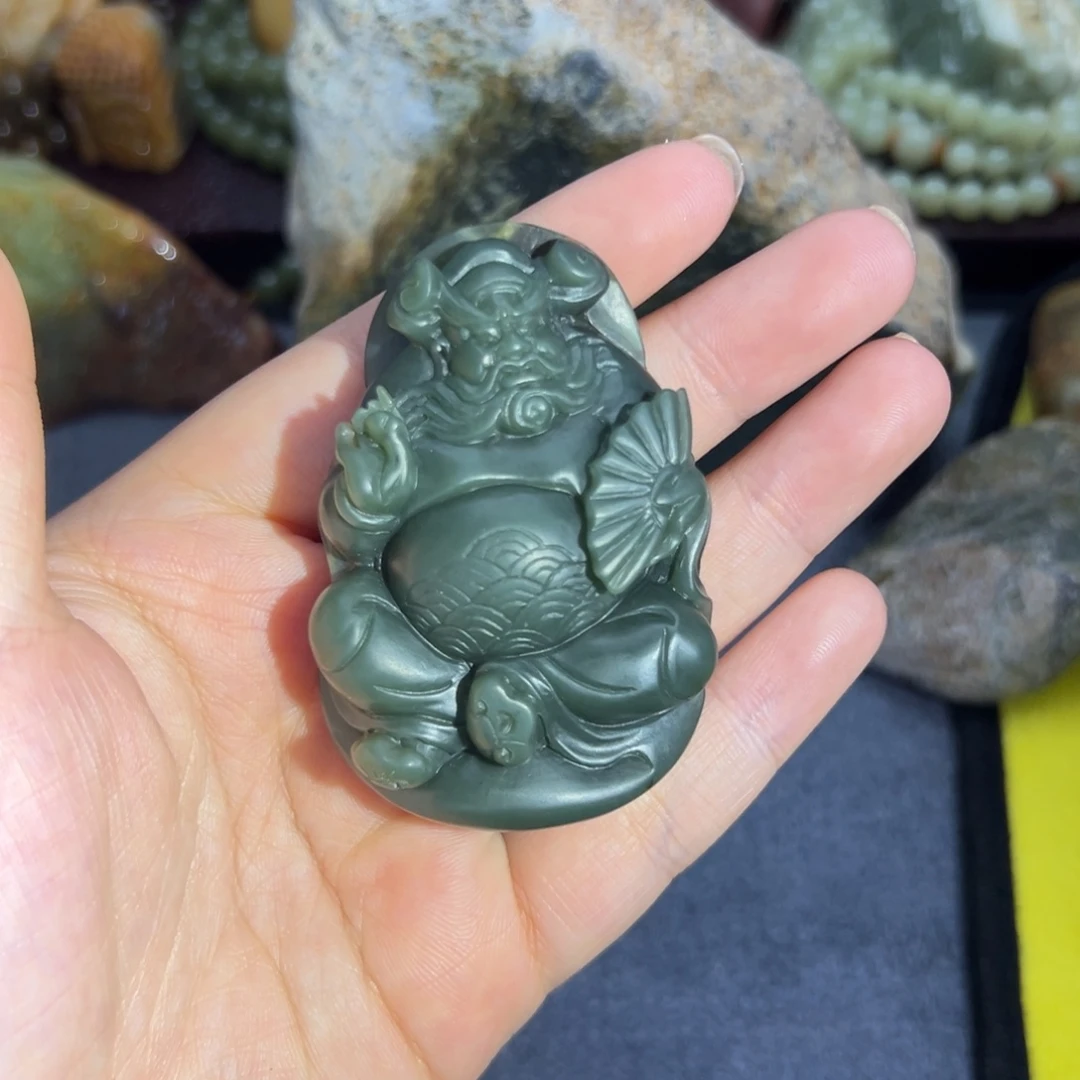 和田玉未镶嵌珠宝奇石