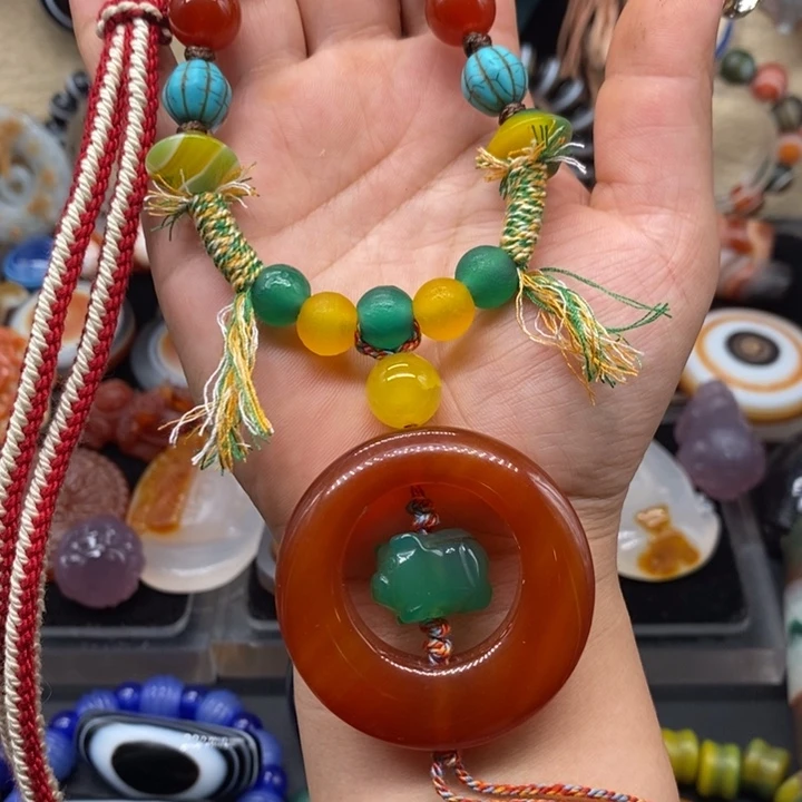 玛瑙/玉髓颈饰未镶嵌