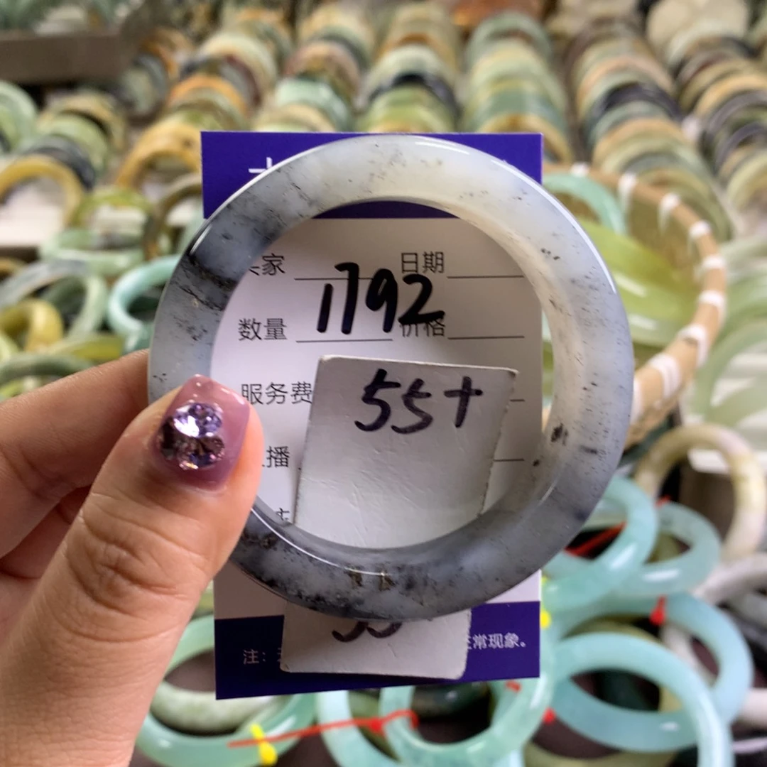 蛇纹石玉未镶嵌手镯1792