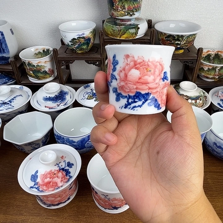 忠意堂釉下彩红牡丹
