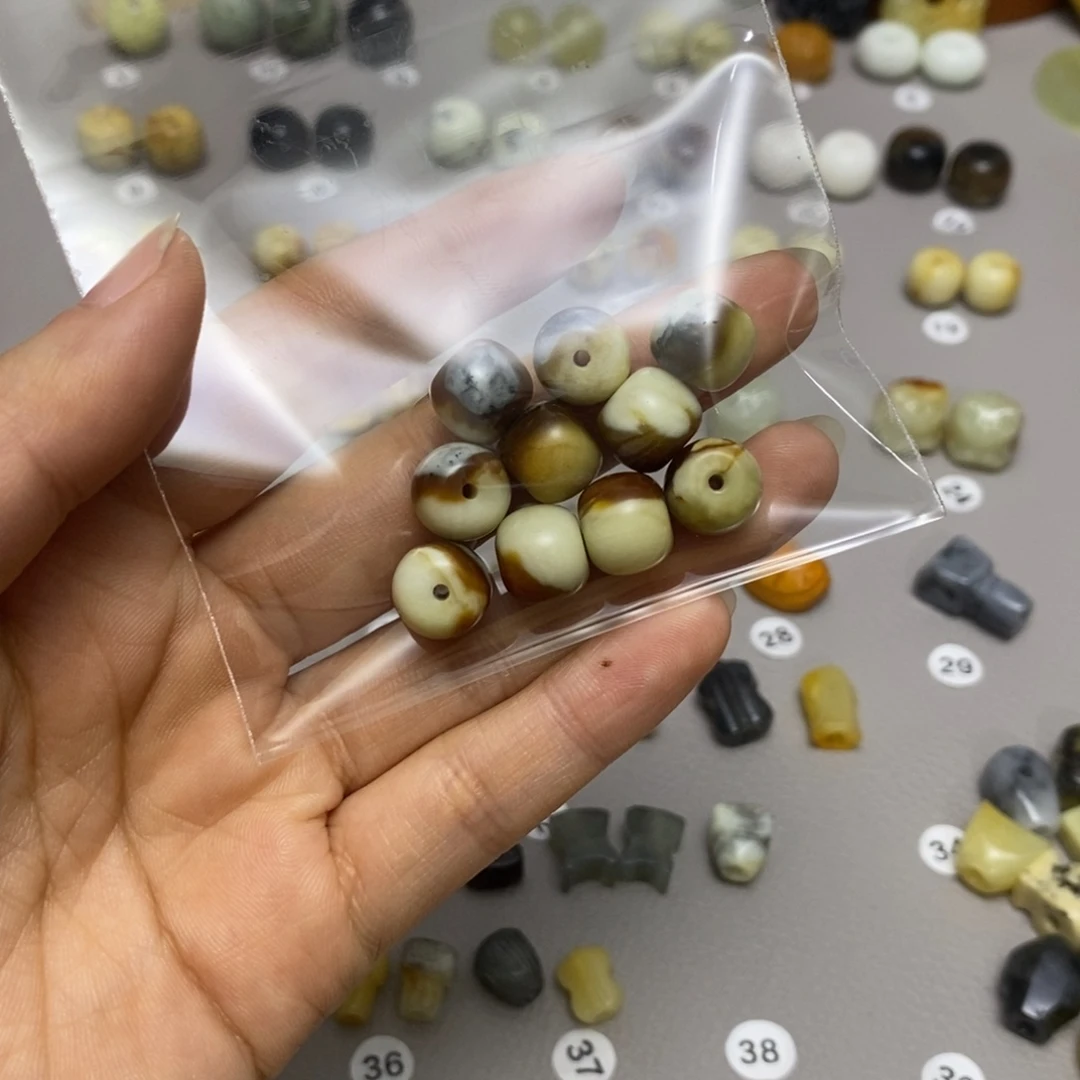 蛇纹石玉配饰合金啊*哏