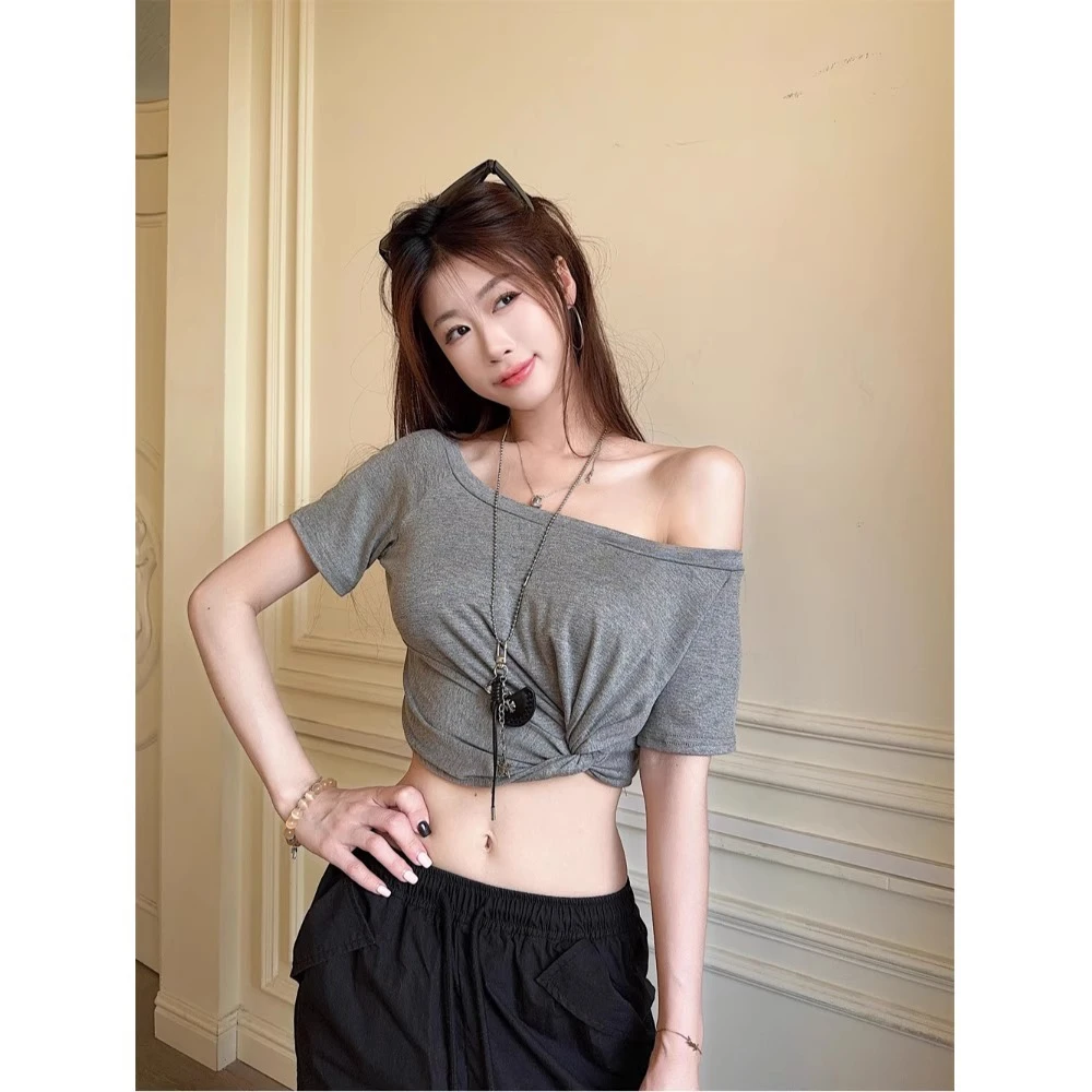 辣妹白色露肩短袖T恤女秋季扭结修身设计感小众显瘦短款露脐上衣