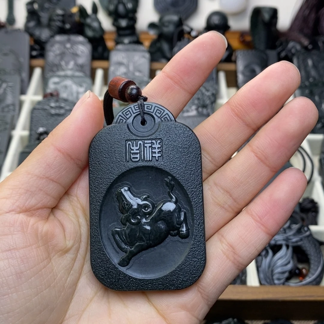 s***k和田玉未镶嵌颈饰