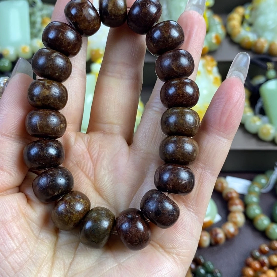 透闪石质玉未镶嵌手串