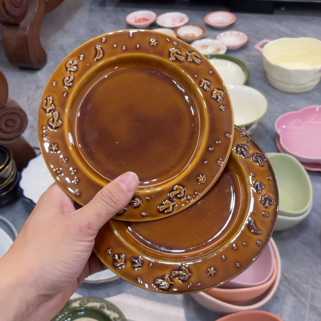 陶瓷微瑕餐具介意勿拍，满18飞！