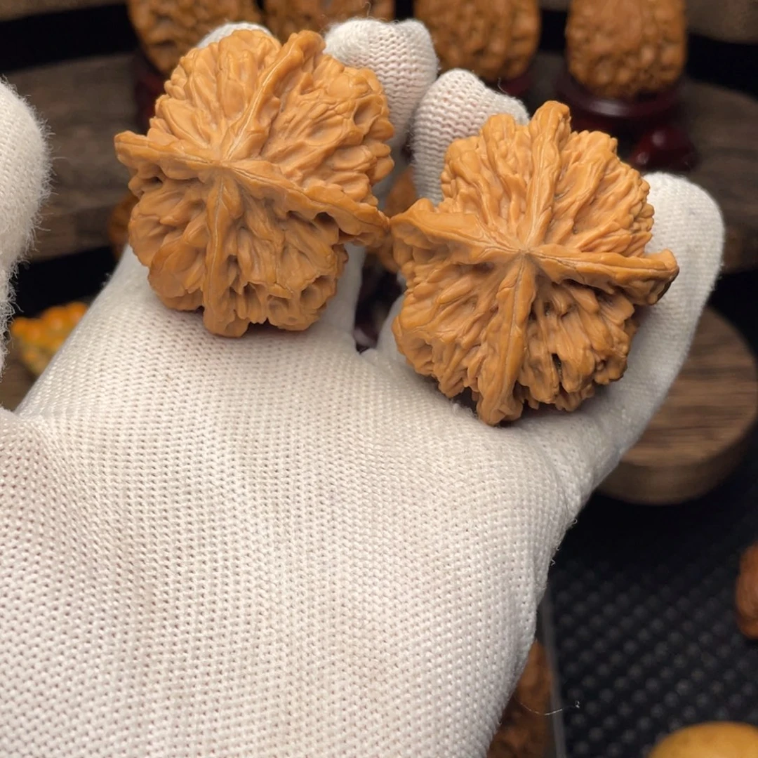 妖***哥文玩核桃把件秦岭帝王官帽四棱44