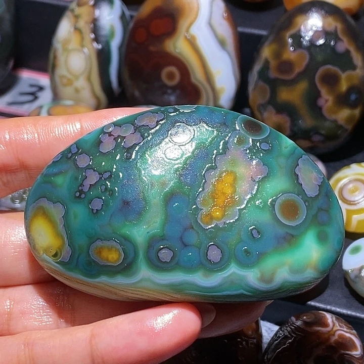 玛瑙/玉髓未镶嵌珠宝奇石43