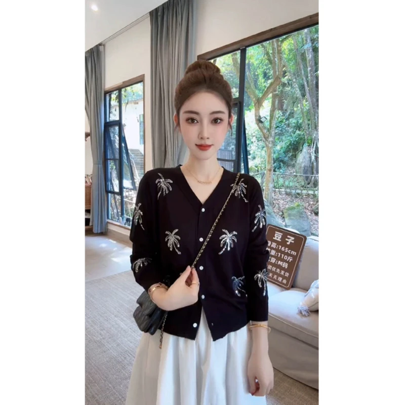 【现货秒发】豆子优选-时尚高级感重工珠片单排扣针织开衫女DZ93139