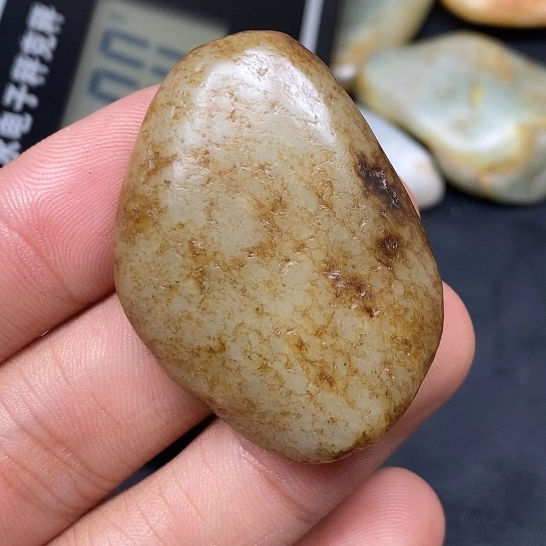 和田玉（糖玉）未镶嵌挂件