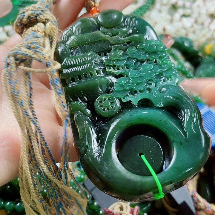 颈饰未镶嵌和田玉