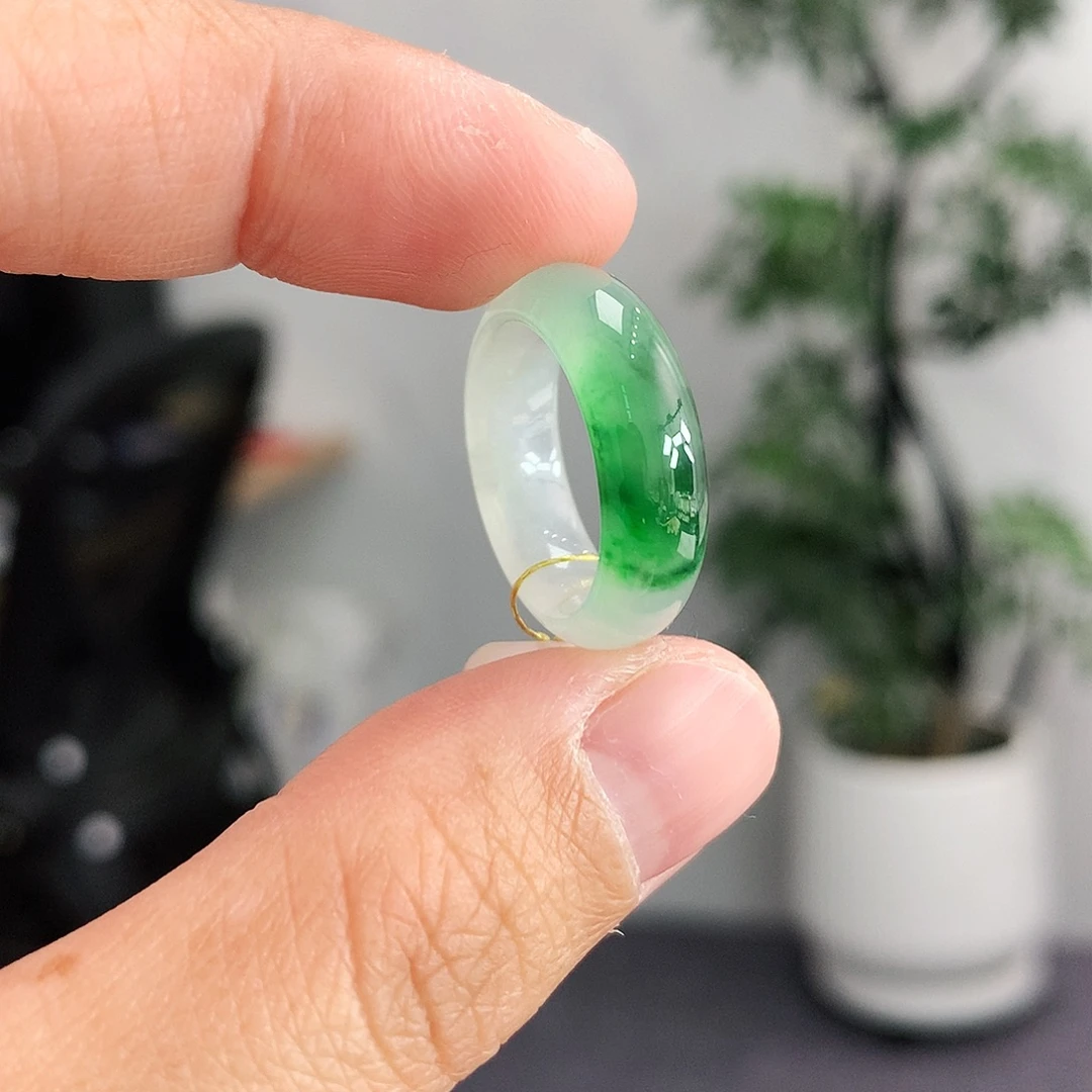 翡翠未镶嵌戒指8号