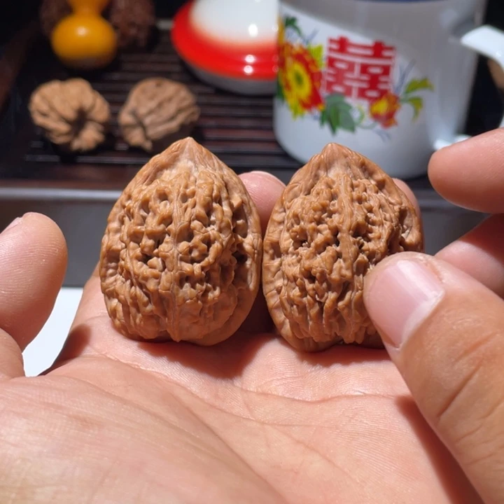 吊坠文玩核桃高尖蚂蚁王
