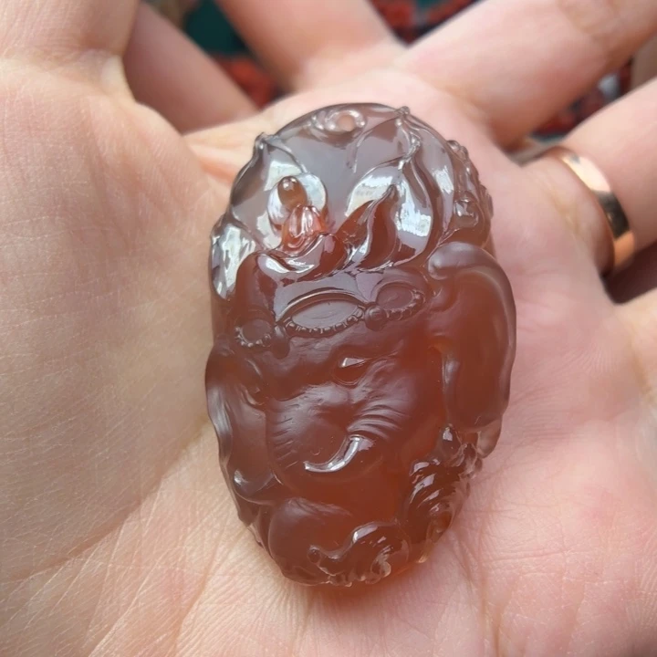 南红玛瑙未镶嵌挂件