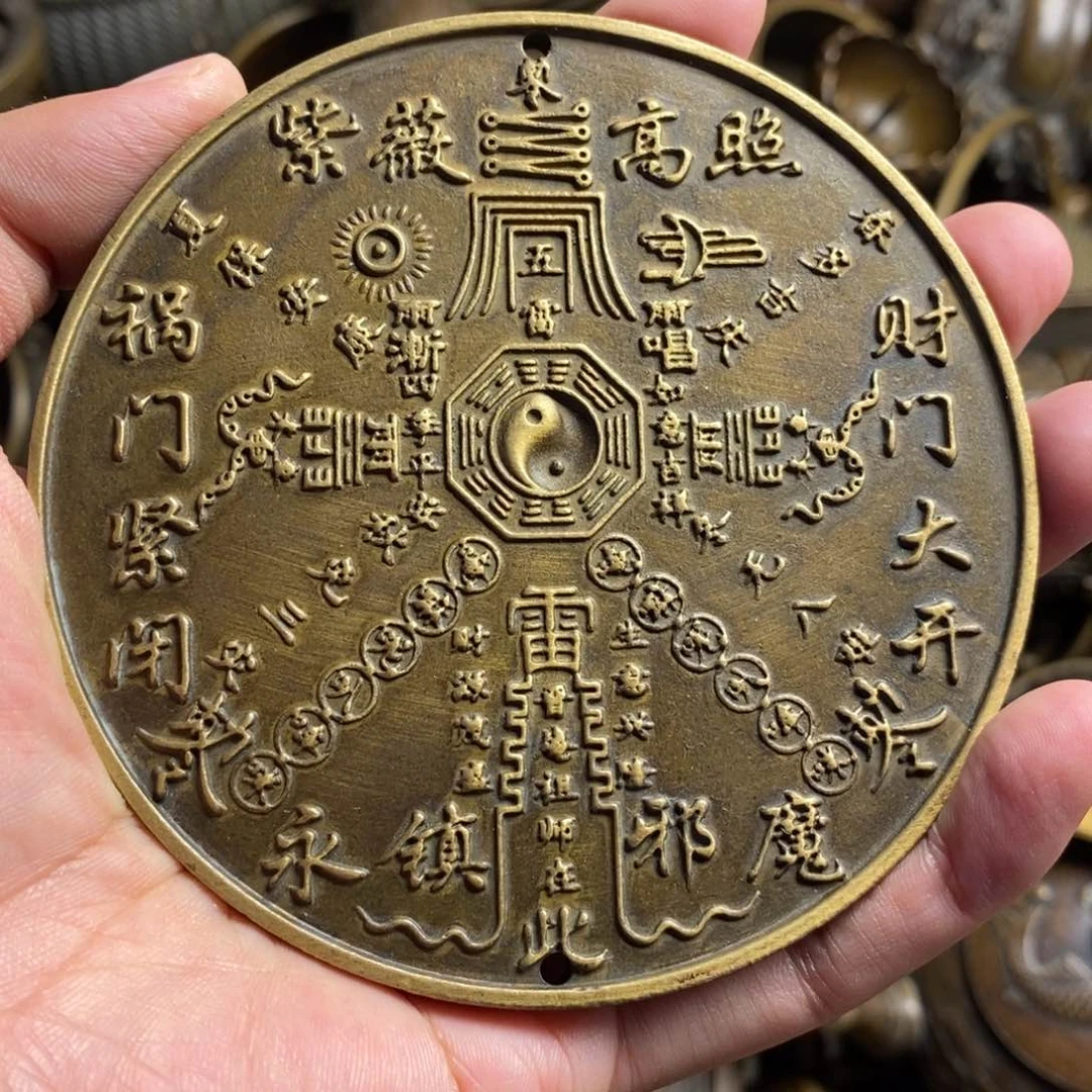 精美铜器做工精良