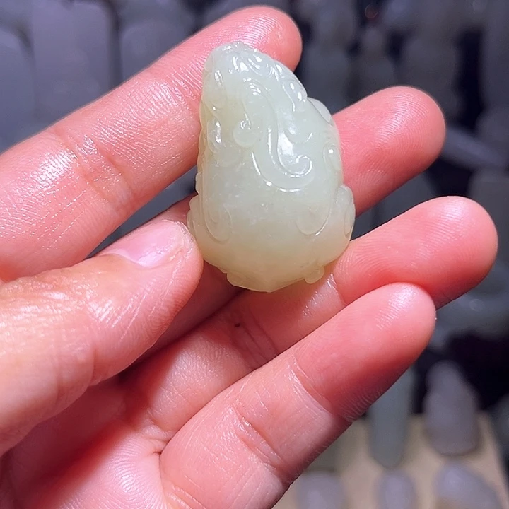 颈饰未镶嵌和田玉