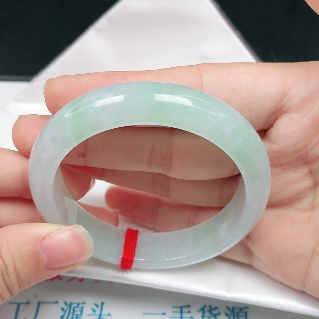 未镶嵌手镯翡翠翡翠