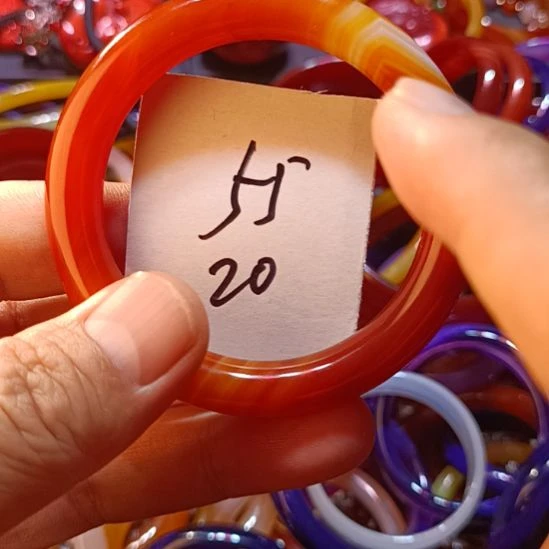 玛瑙/玉髓手镯未镶嵌