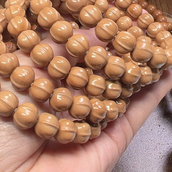 10左右小沙微瑕手串单圈