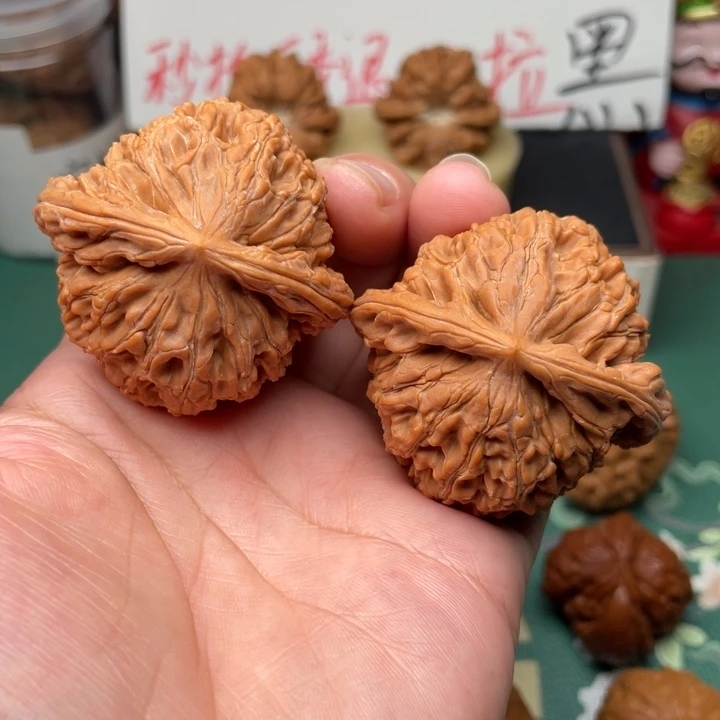 【闪购商品】文玩核桃吊坠46水龙