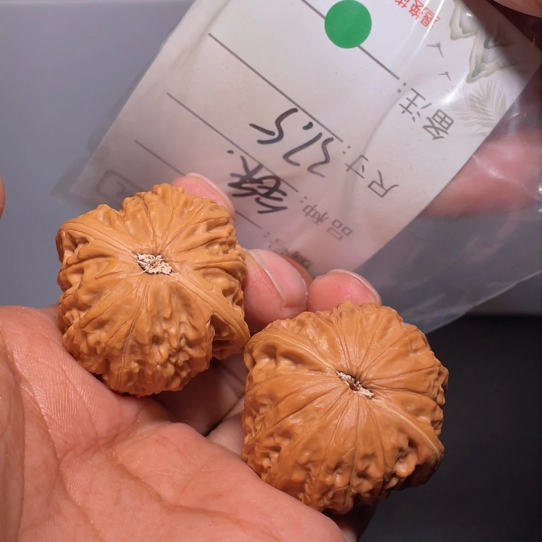 文玩核桃吊坠文玩核桃