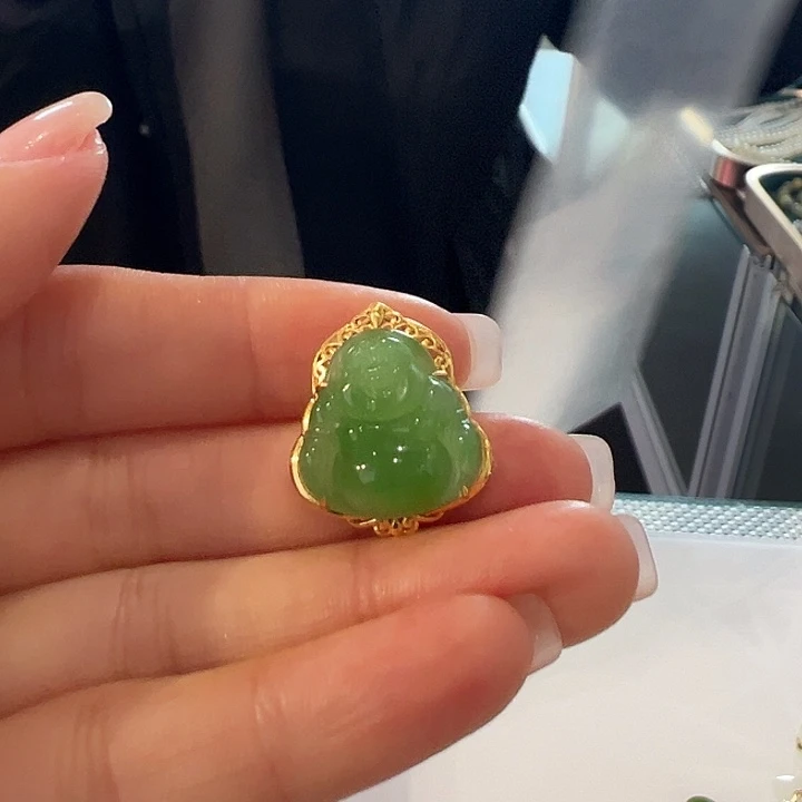 和田玉18K金镶嵌颈饰
