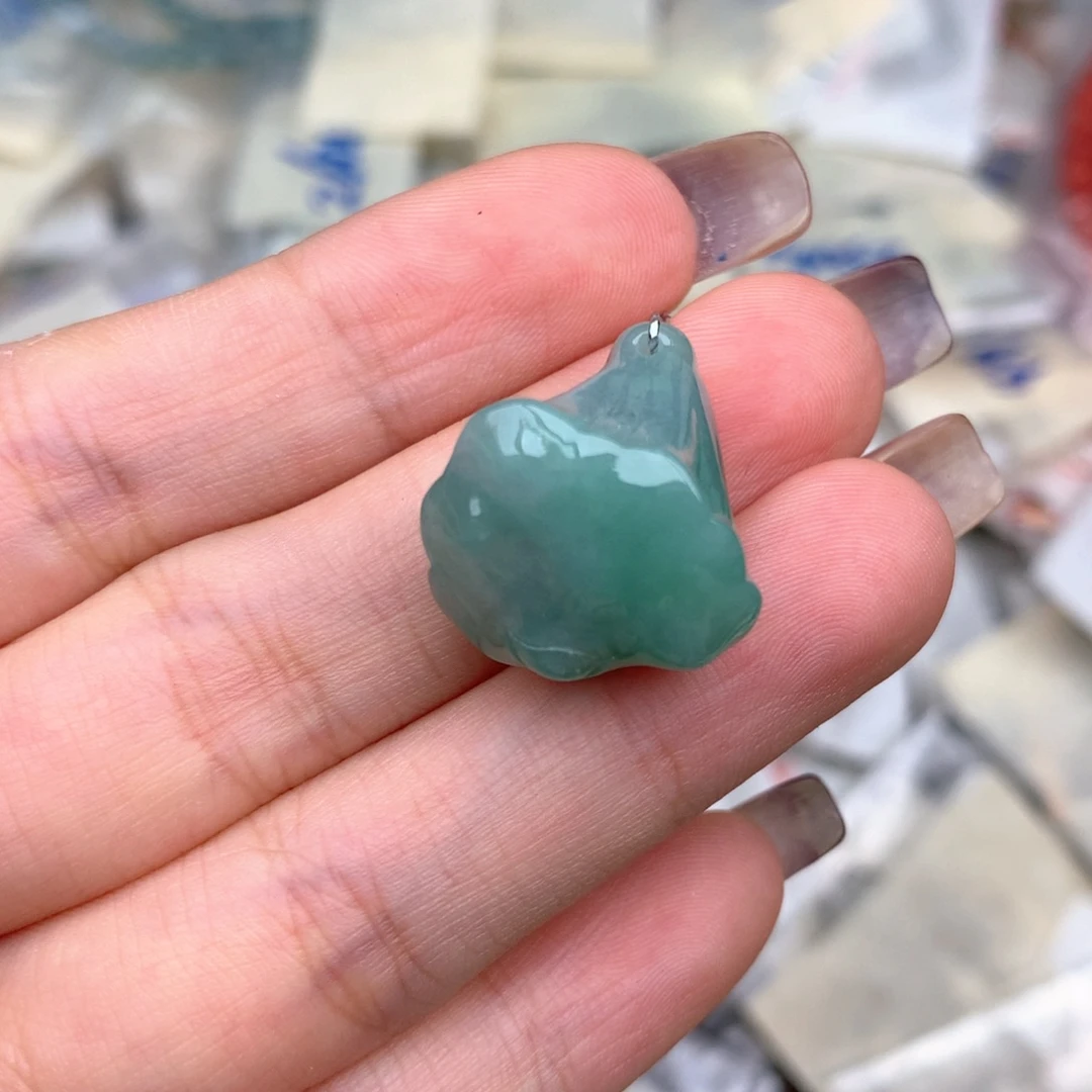 未镶嵌挂件翡翠….
