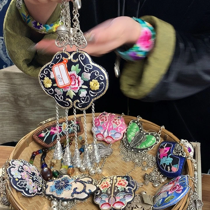 花岗石铁合金项链