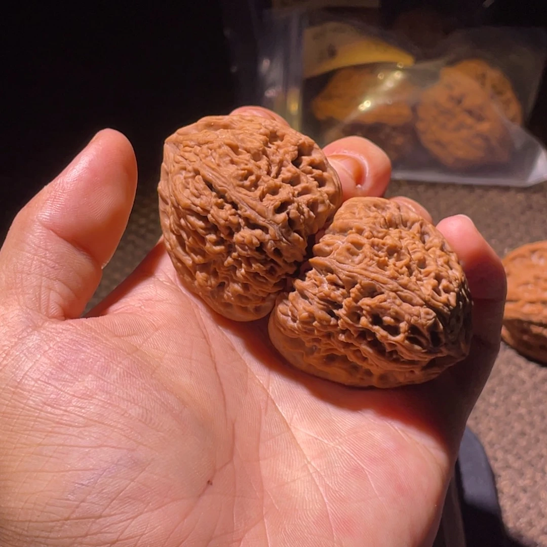 文玩核桃吊坠歪把子三角